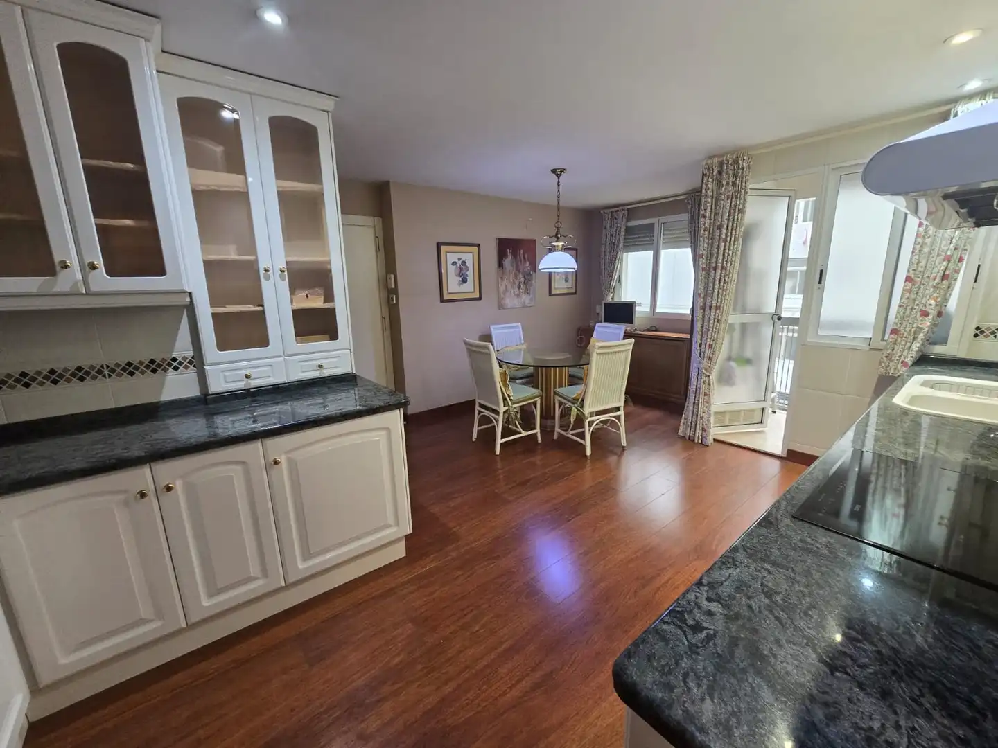 Dining room of Flat for rent in Valencia  with Air Conditioner, Heating and Parquet flooring