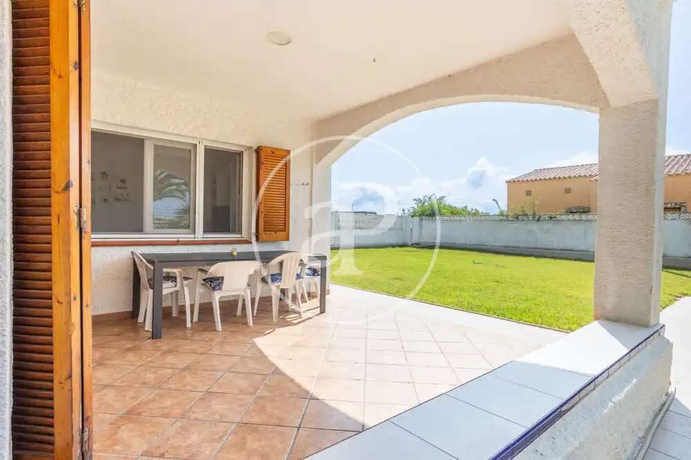 Terrassa de Casa adosada en venda en Alcalà de Xivert amb Calefacció, Jardí privat i Terrassa