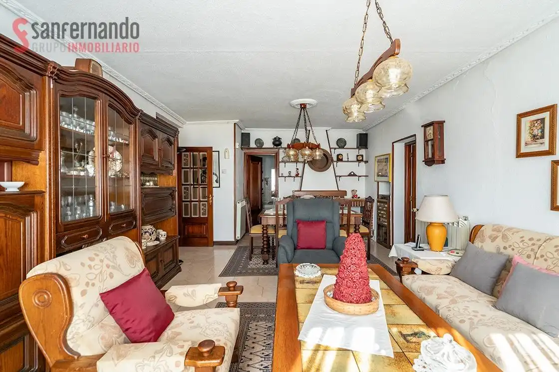 Wohnzimmer von Haus oder Chalet zum Verkauf in Torrelavega  mit Heizung, Privatgarten und Terrasse