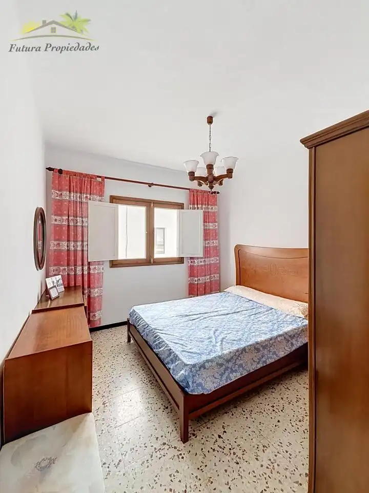 Dormitori de Casa o xalet en venda en Tinajo