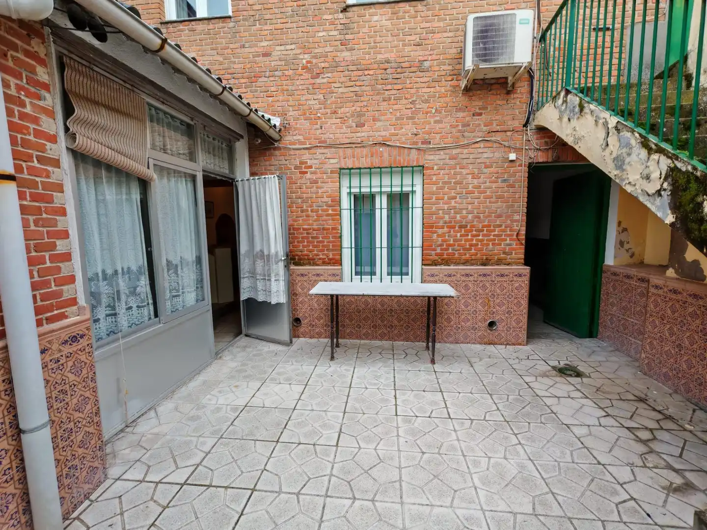 Exterior view of Flat for sale in Alcabón  with Heating, Terrace and Furnished