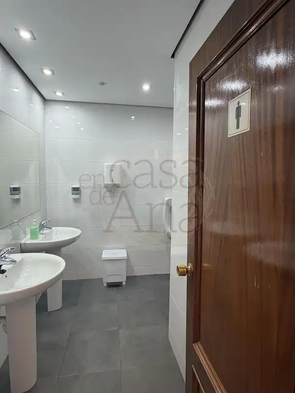 Office space with lift for sale in Licenciado Poza 55, imagen 6