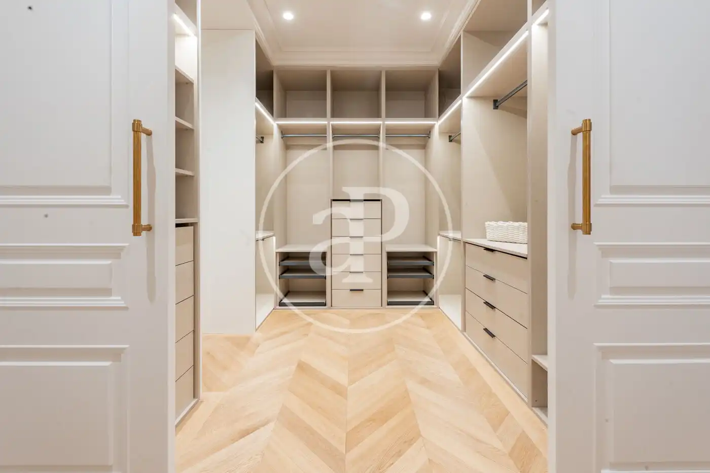 Schlafzimmer von Wohnung zum Verkauf in Madrid mit Klimaanlage, Heizung und Balkon