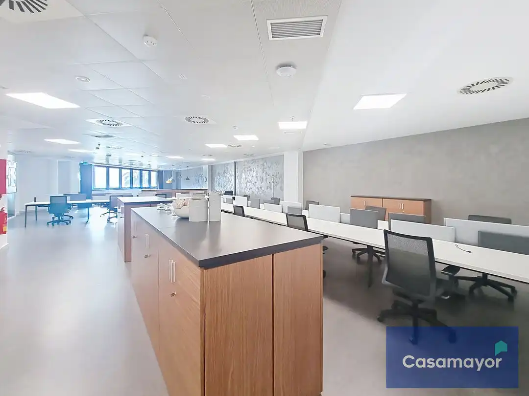 Ufficio con ascensore in affitto a Avinguda de Jean Claude Combaldieu, imagen 2