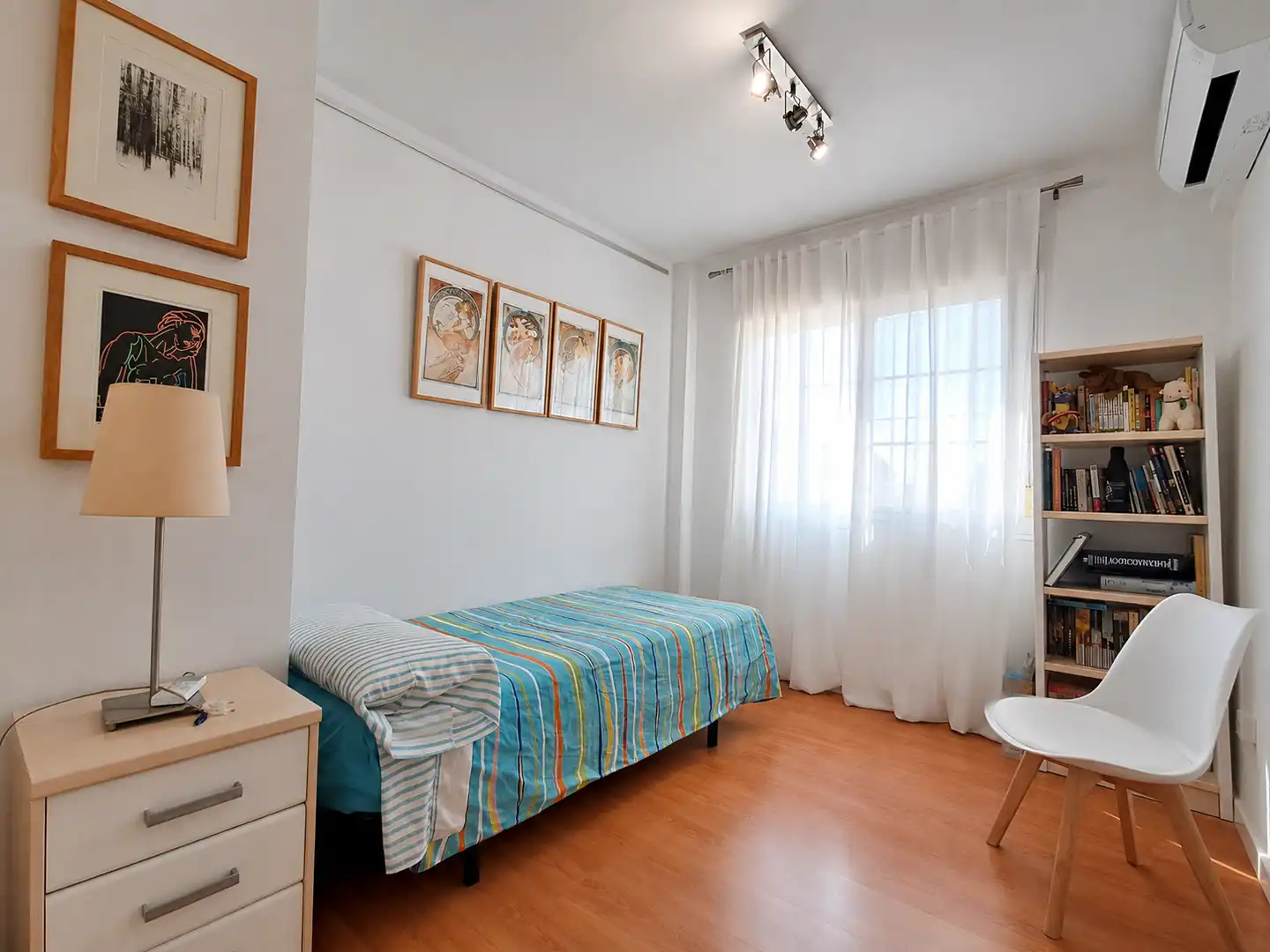 Schlafzimmer von Haus oder Chalet zum Verkauf in La Nucia mit Klimaanlage, Heizung und Terrasse