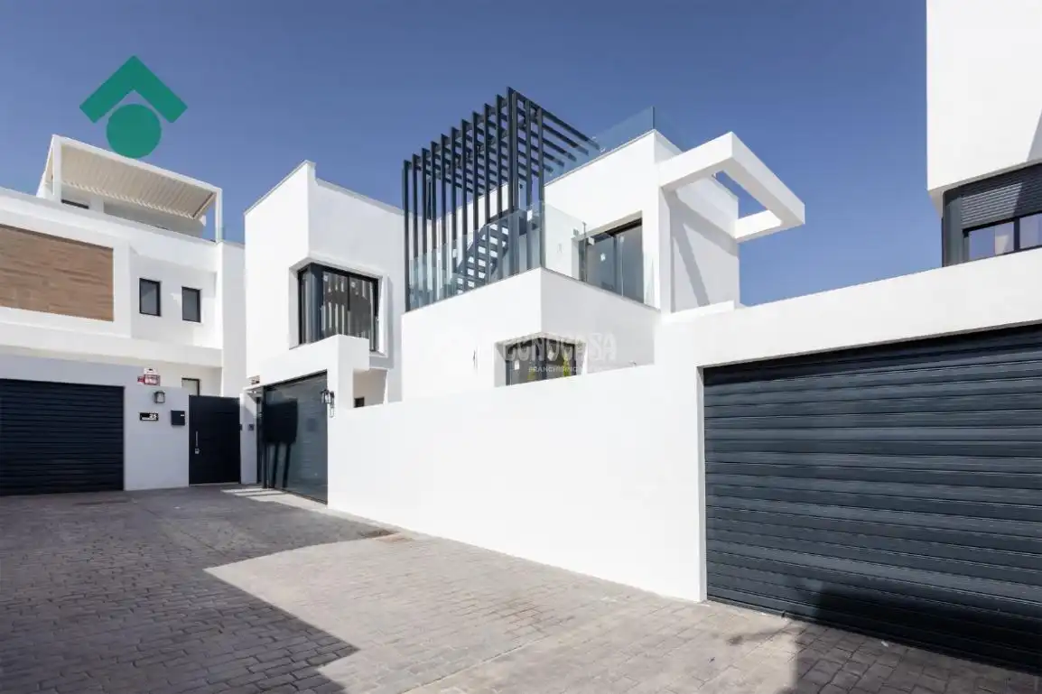Exterior view of Detached homes for sale in Nerja