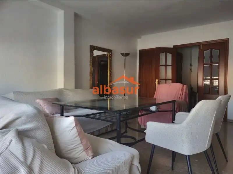 Flat with lift for sale in Avenida de Medina Azahara 49, imagen 3