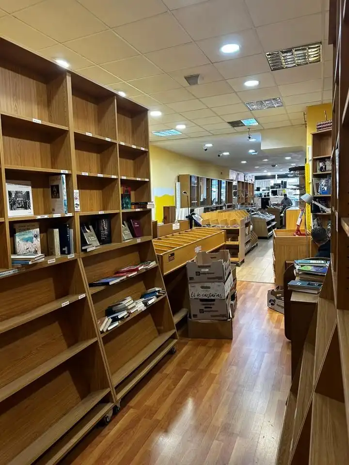 Local comercial en alquiler en Cambre, imagen 8