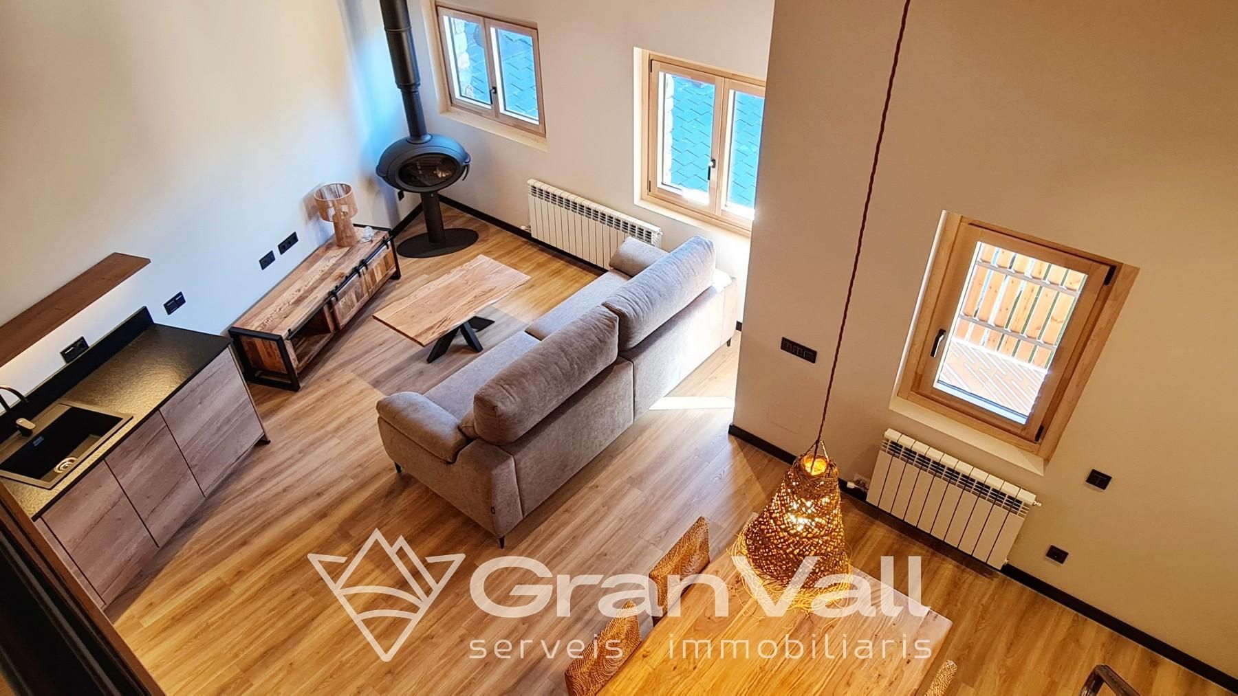 Sala d'estar de Dúplex en venda en Riu de Cerdanya amb Calefacció, Moblat i Forn