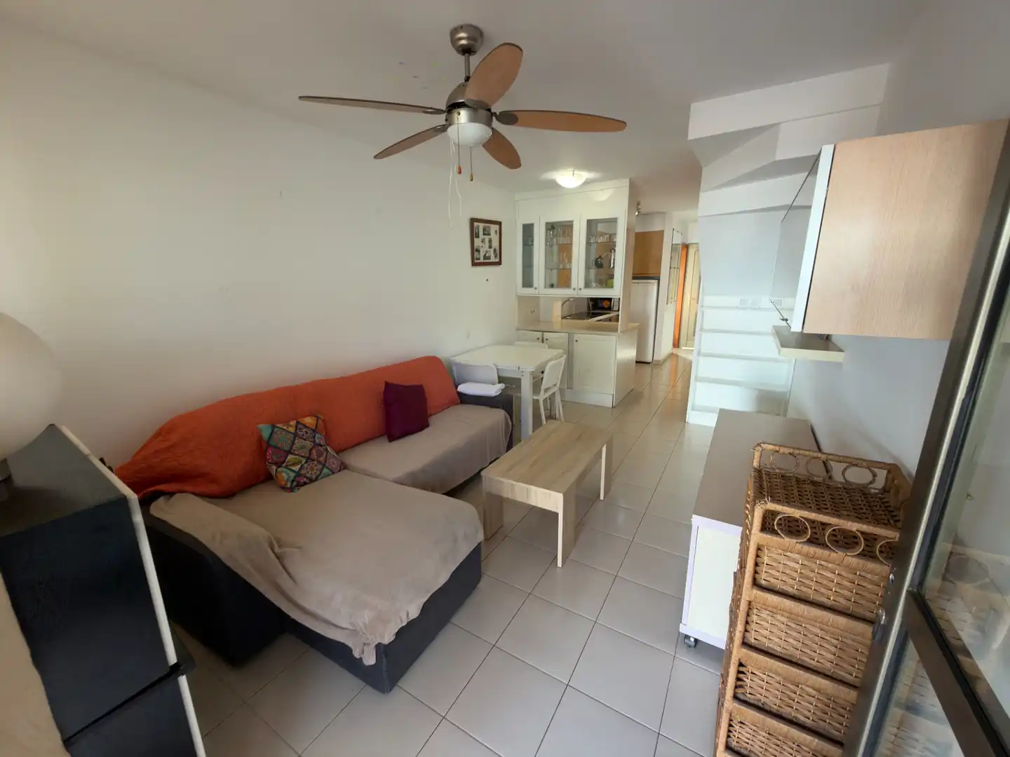 Sala d'estar de Casa adosada en venda en Caleta de Fuste