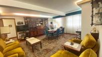 Sala d'estar de Pis en venda en Vigo  amb Calefacció, Terrassa i Balcó