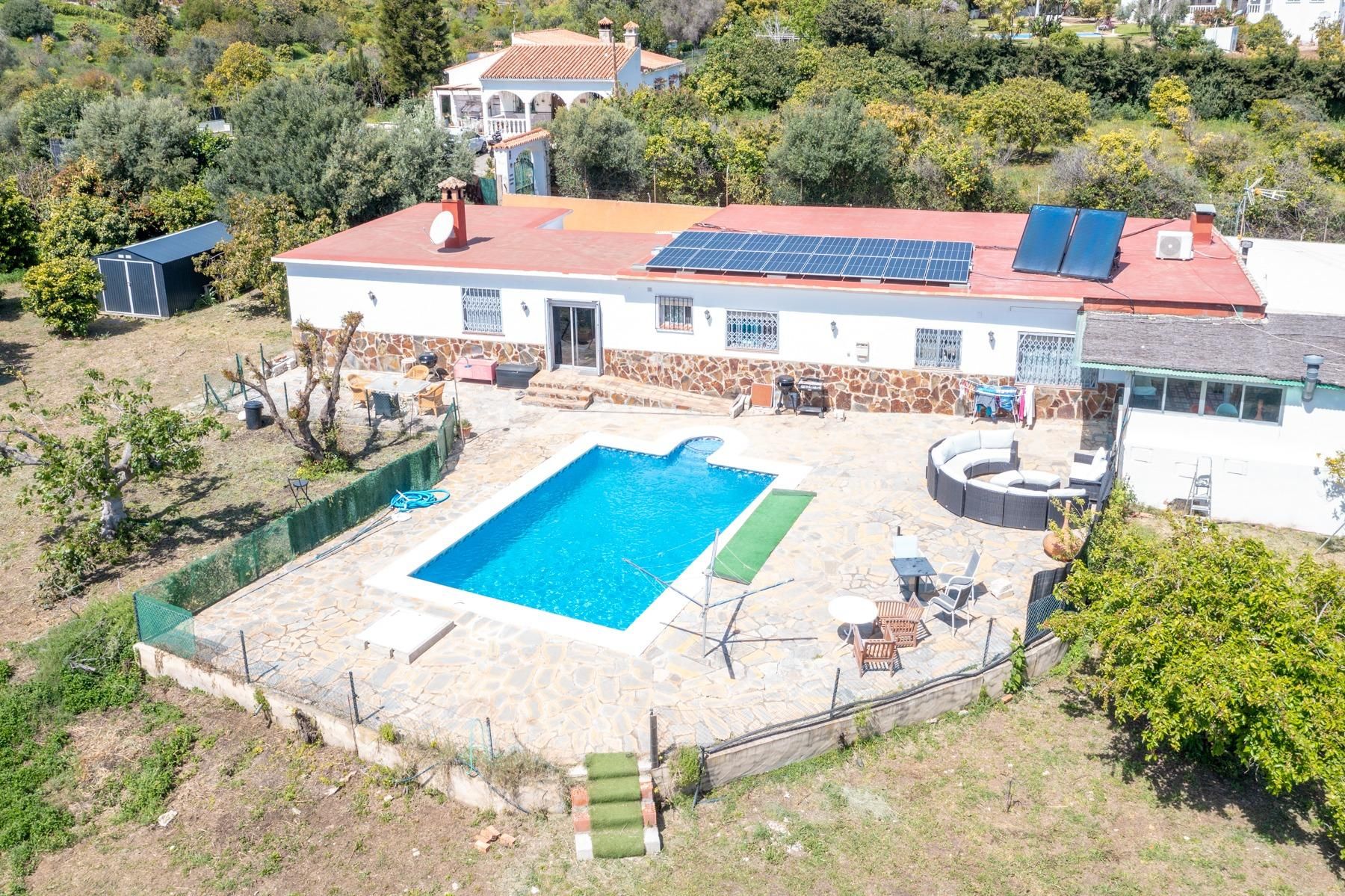Piscina de Finca rústica en venda en Estepona amb Terrassa, Traster i Piscina