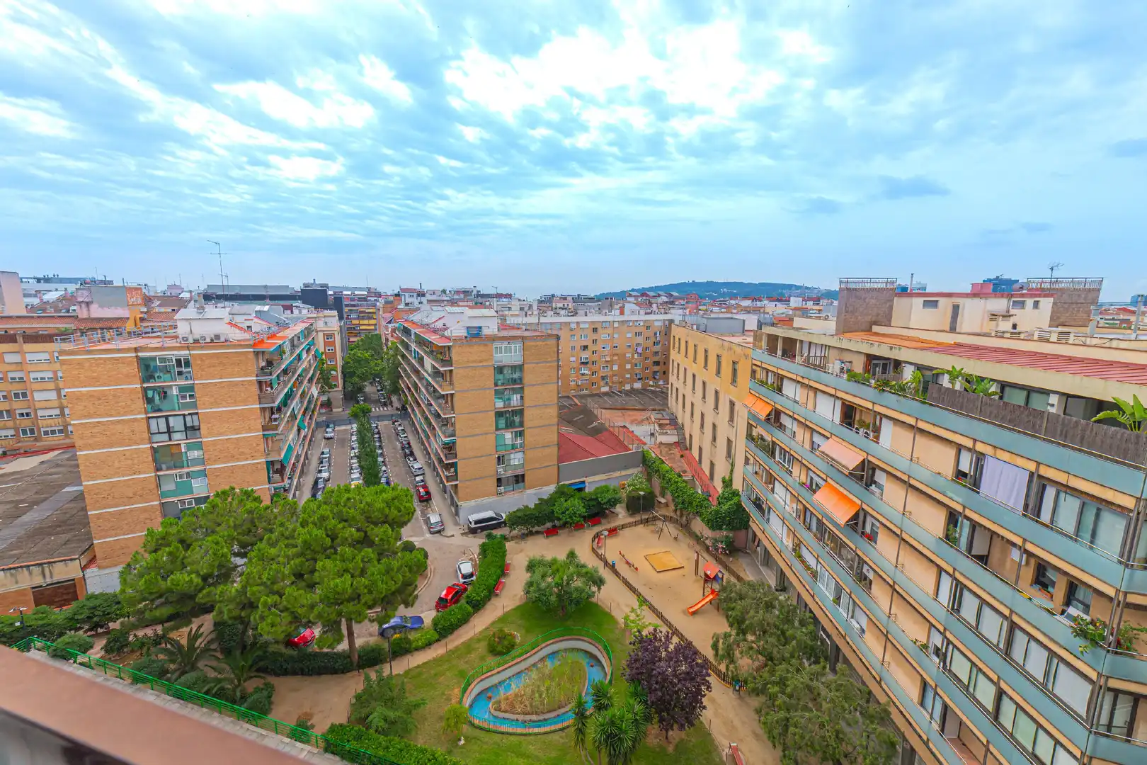Vista exterior de Piso en venta en Barcelona con Aire acondicionado, Calefacción y Parquet