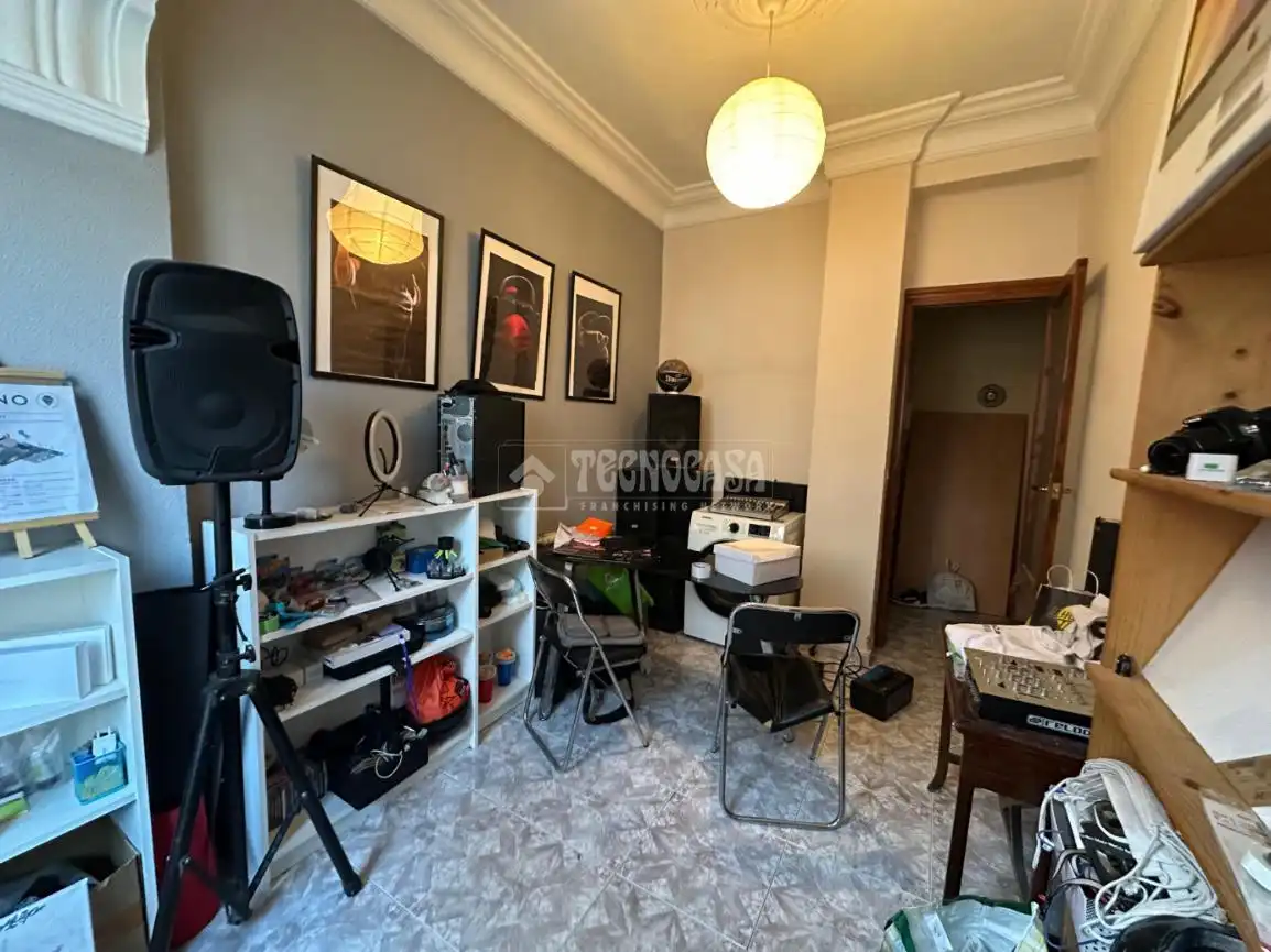 Piso en venta en Valencia con Balcón