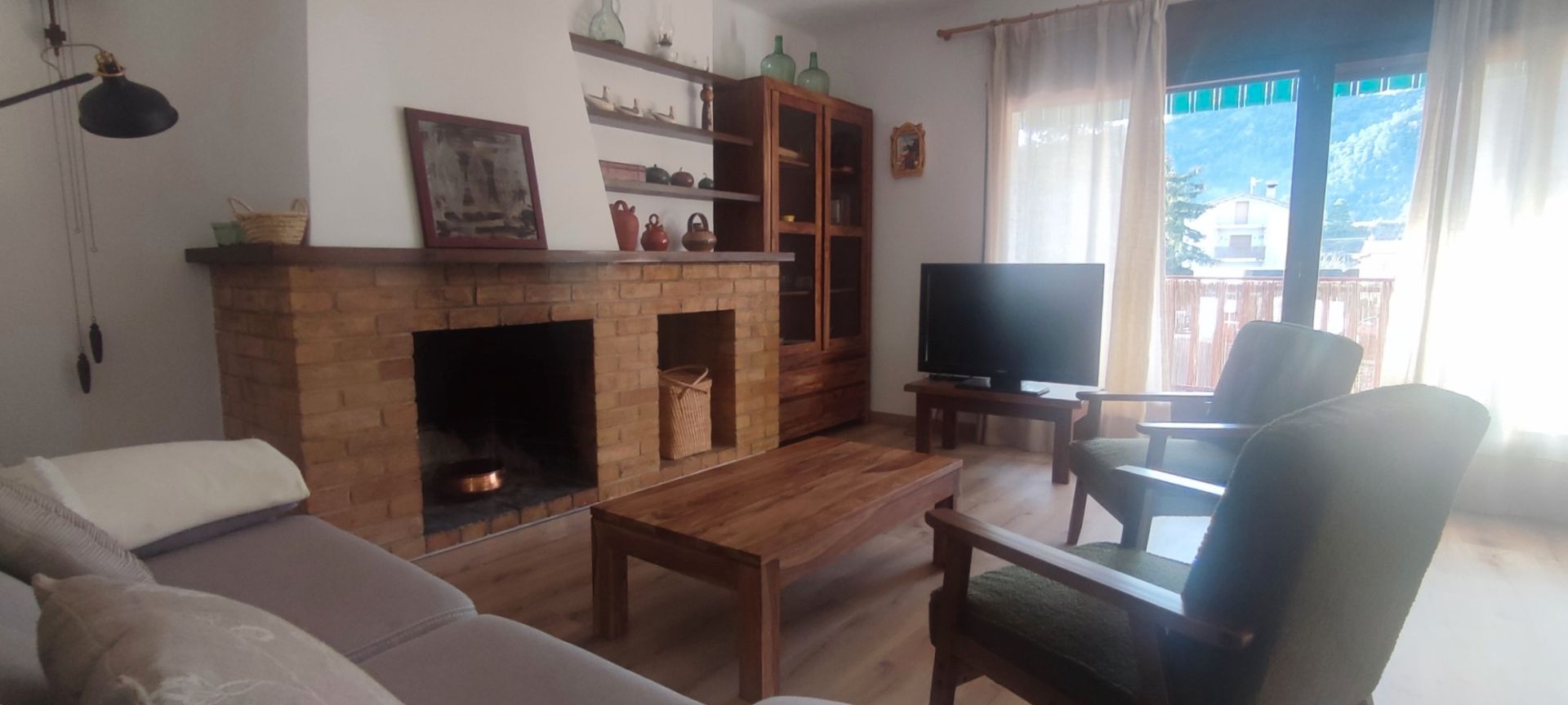 Living room of Flat to rent in Sant Llorenç de Morunys  with Heating, Parquet flooring and Terrace