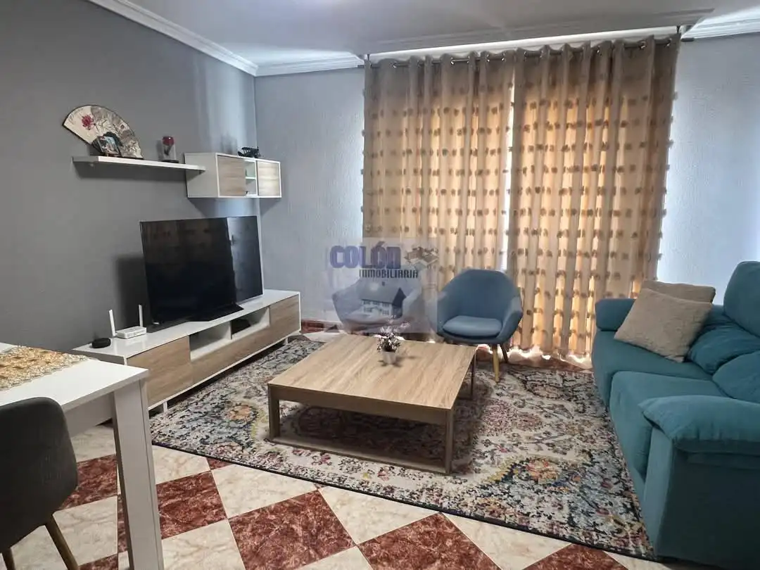 Piso con terraza en venta en Martos, imagen 3