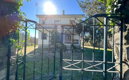 Außenansicht von Haus oder Chalet zum verkauf in La Cabrera mit Privatgarten, Terrasse und Abstellraum