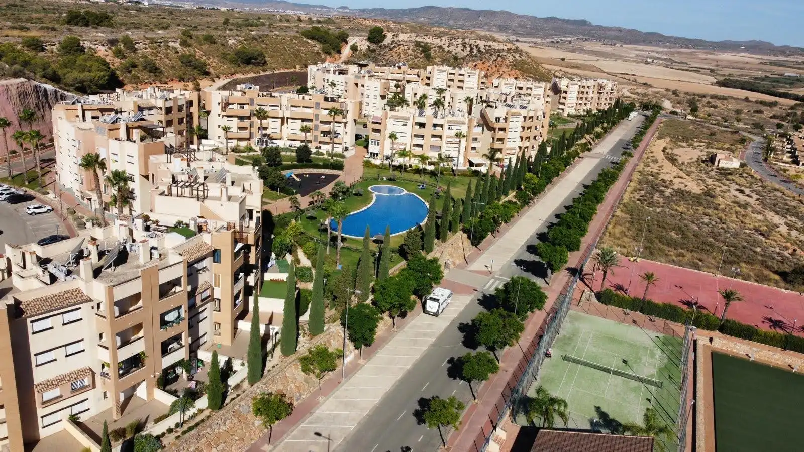 Apartament amb piscina en venda a Calle Alcacil