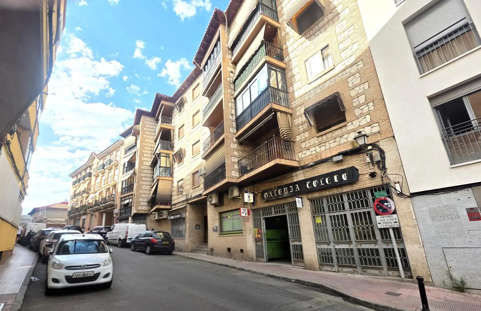 Vista exterior de Local en venta en Valdemoro