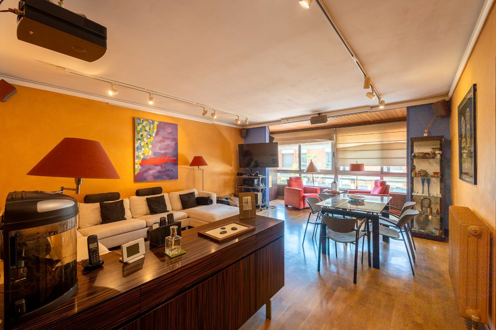 Living room of Flat for sale in  Barcelona Capital  with Air Conditioner, Heating and Oven