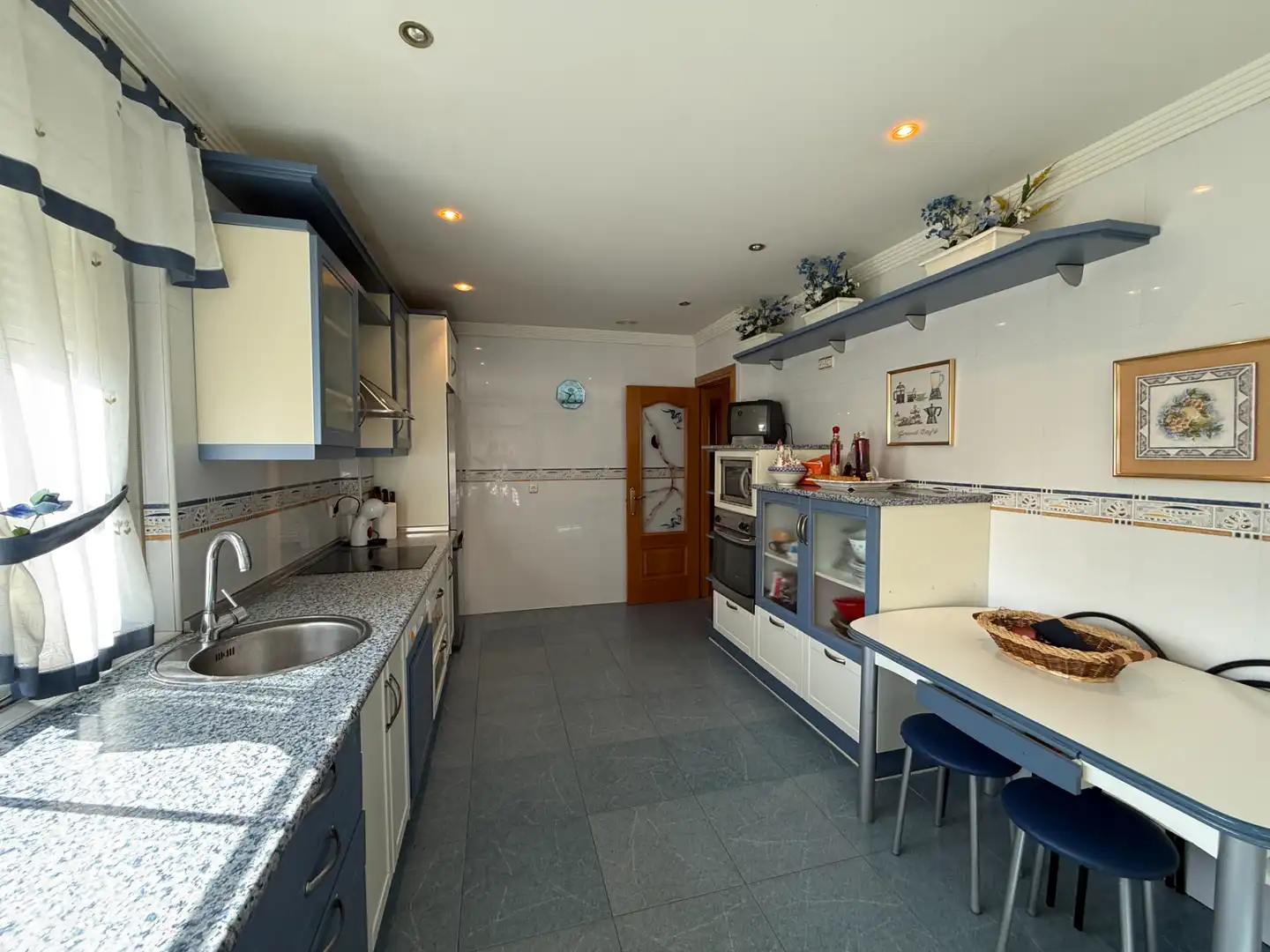 Cocina de Casa o chalet en venta en Carrión de los Condes con Aire acondicionado, Calefacción y Jardín privado