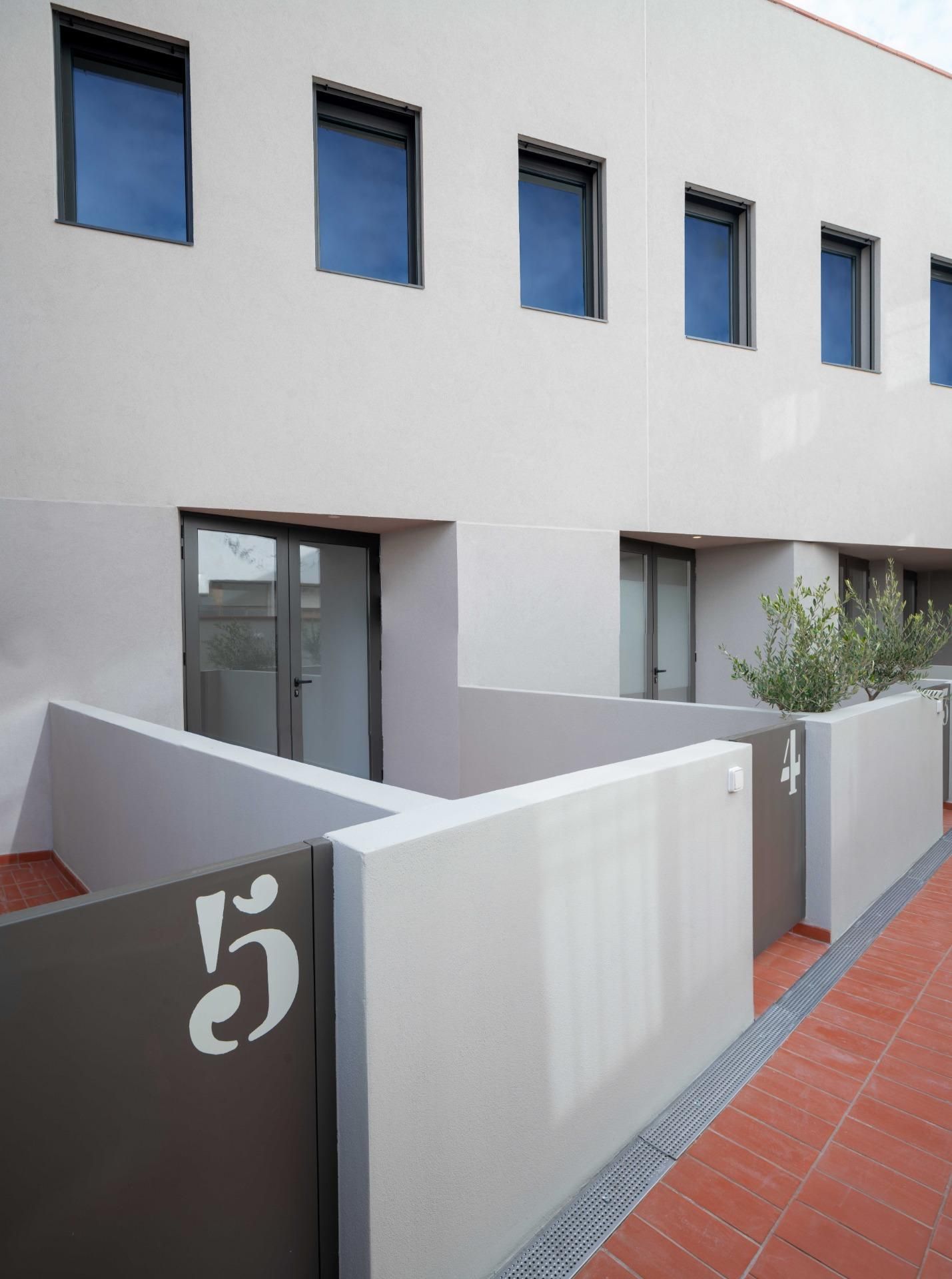 Vista exterior de Dúplex en venda en Santa Coloma de Gramenet amb Aire condicionat, Calefacció i Terrassa