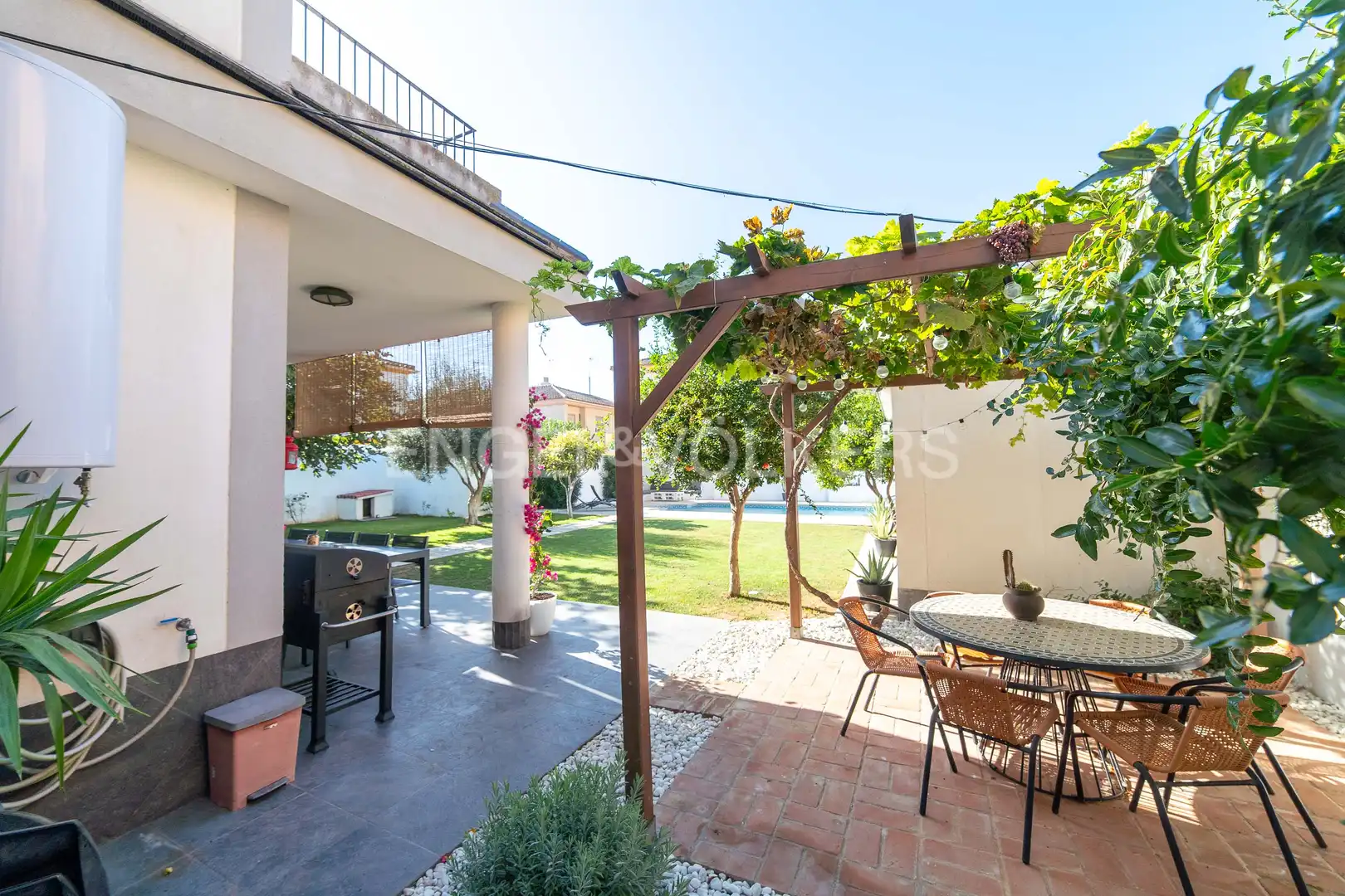 Jardí de Casa o xalet en venda en San Fernando amb Calefacció, Jardí privat i Terrassa