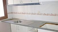 Kitchen of Flat for sale in La Puebla de Montalbán