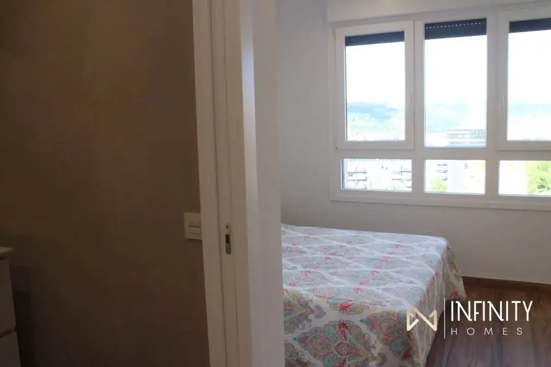 Habitación de Piso de alquiler en Bilbao  con Calefacción, Terraza y Balcón