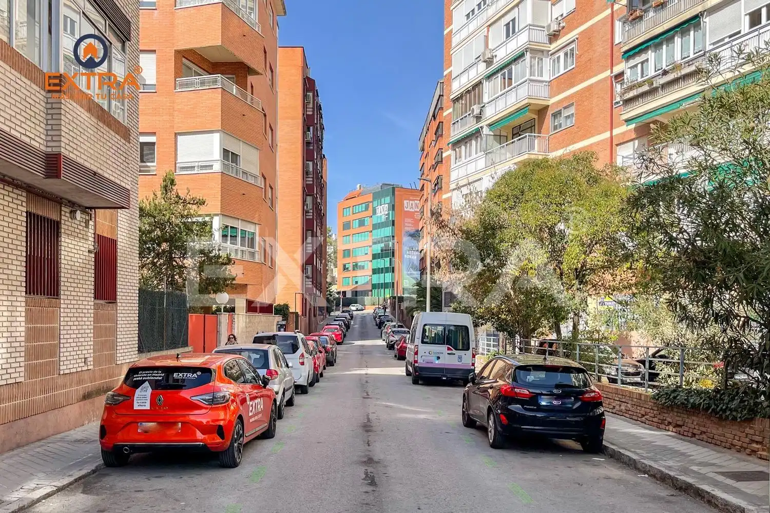 Exterior view of Commercial properties for sale in Madrid