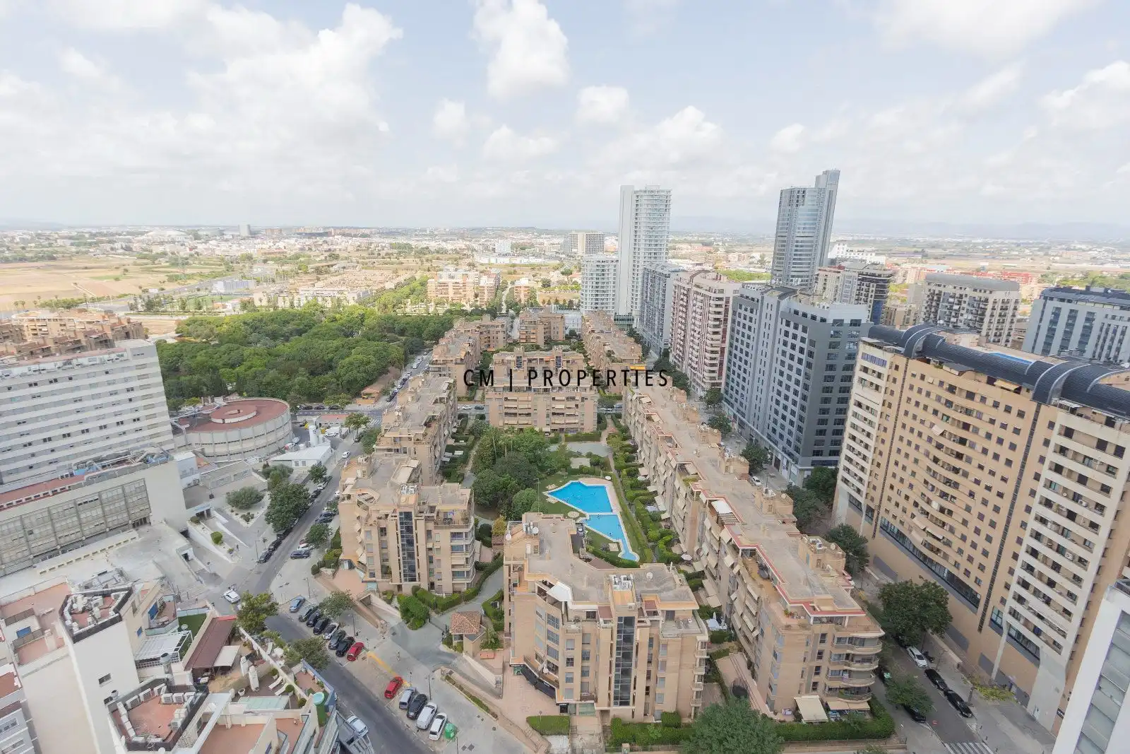 Exterior view of Flat for rent in Valencia  with Air Conditioner, Heating and Terrace