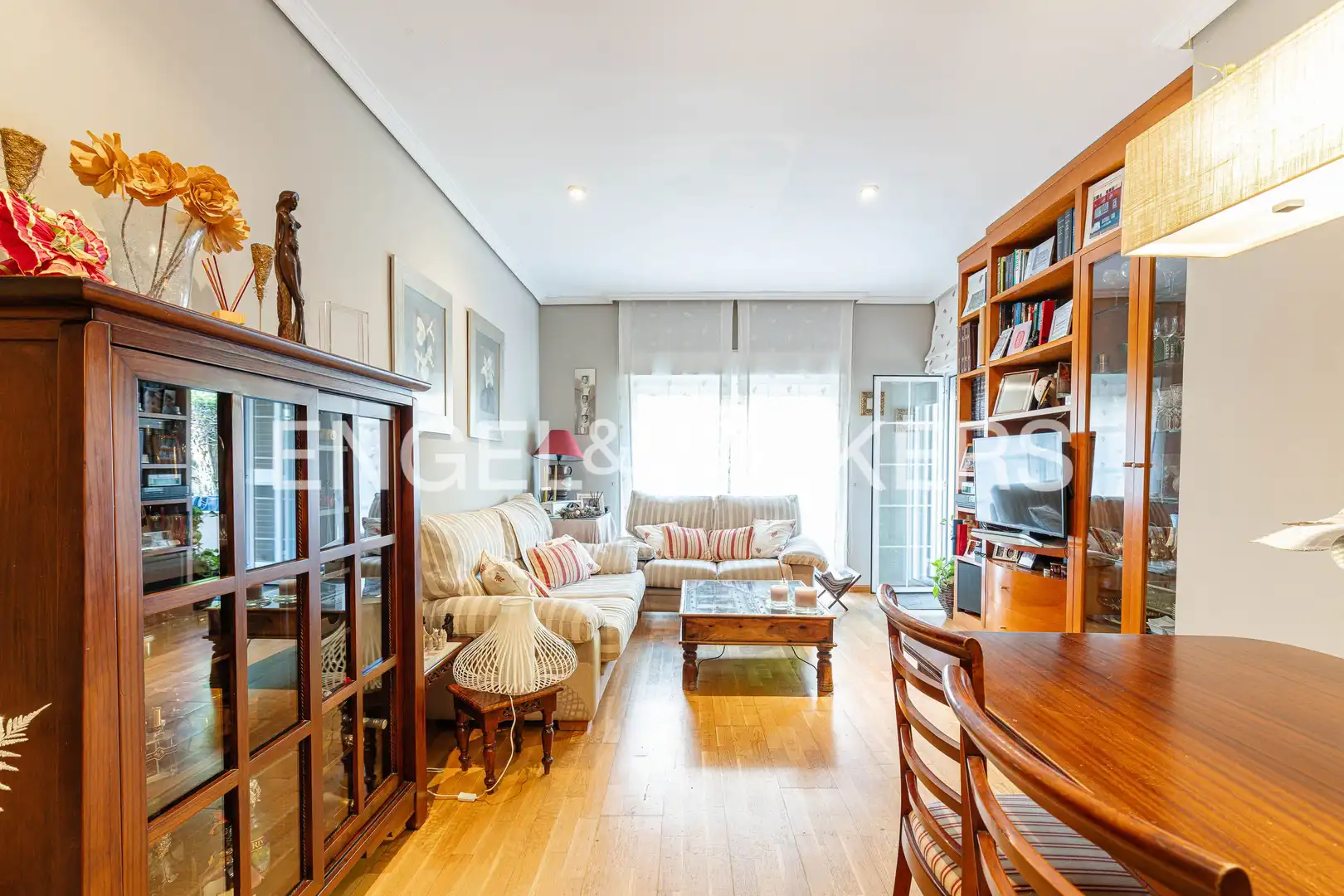Wohnzimmer von Wohnung zum Verkauf in Majadahonda mit Heizung, Privatgarten und Parkett