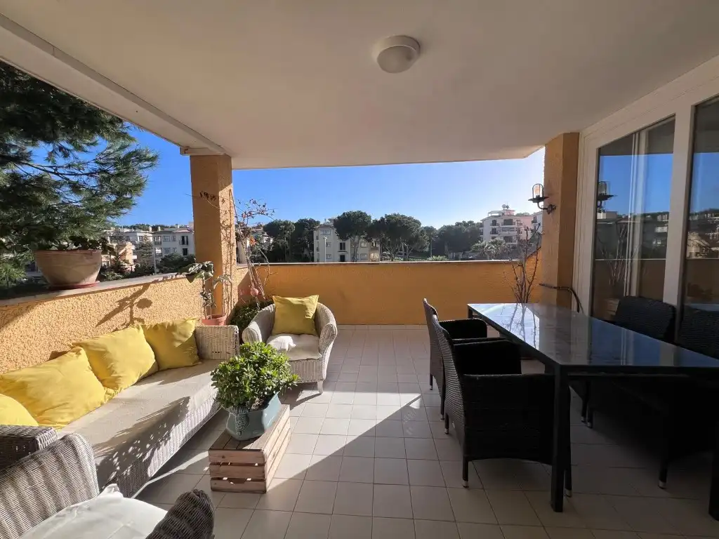 Terrassa de Àtic de lloguer en Calvià amb Aire condicionat, Jardí privat i Terrassa