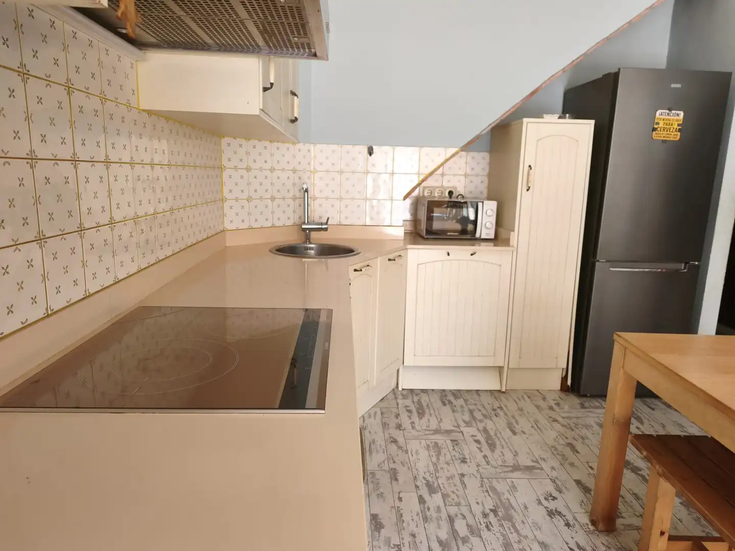 Cuina de Casa o xalet en venda en Vilanova i la Geltrú amb Aire condicionat, Terrassa i Balcó