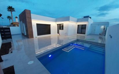 Swimming pool of House or chalet for sale in Fortuna