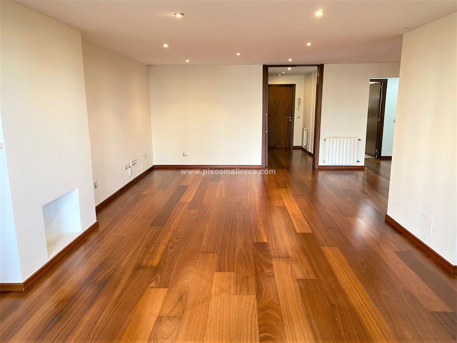 Living room of Flat to rent in  Palma de Mallorca  with Air Conditioner, Heating and Parquet flooring