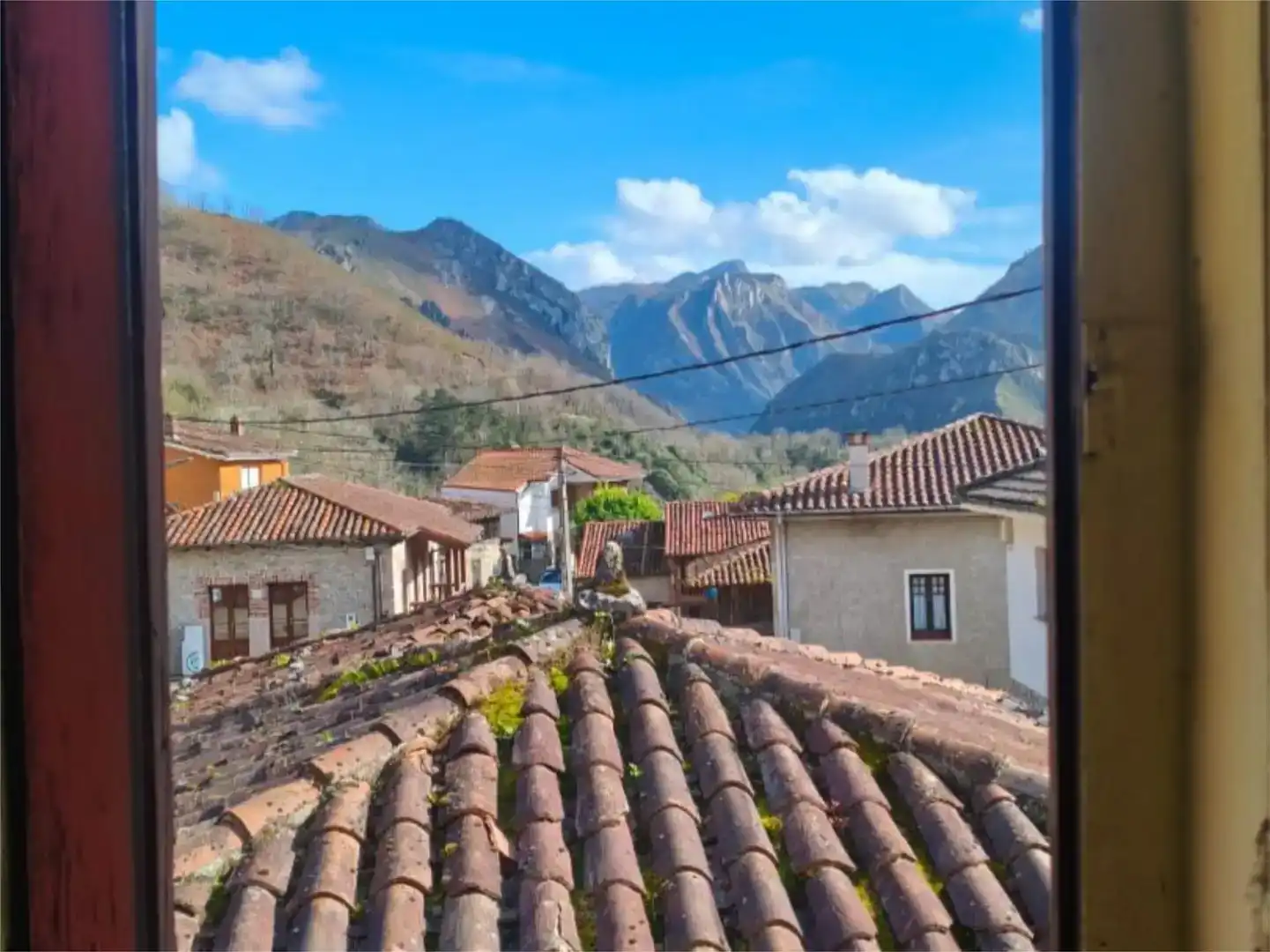 Vista exterior de Pis en venda en Amieva