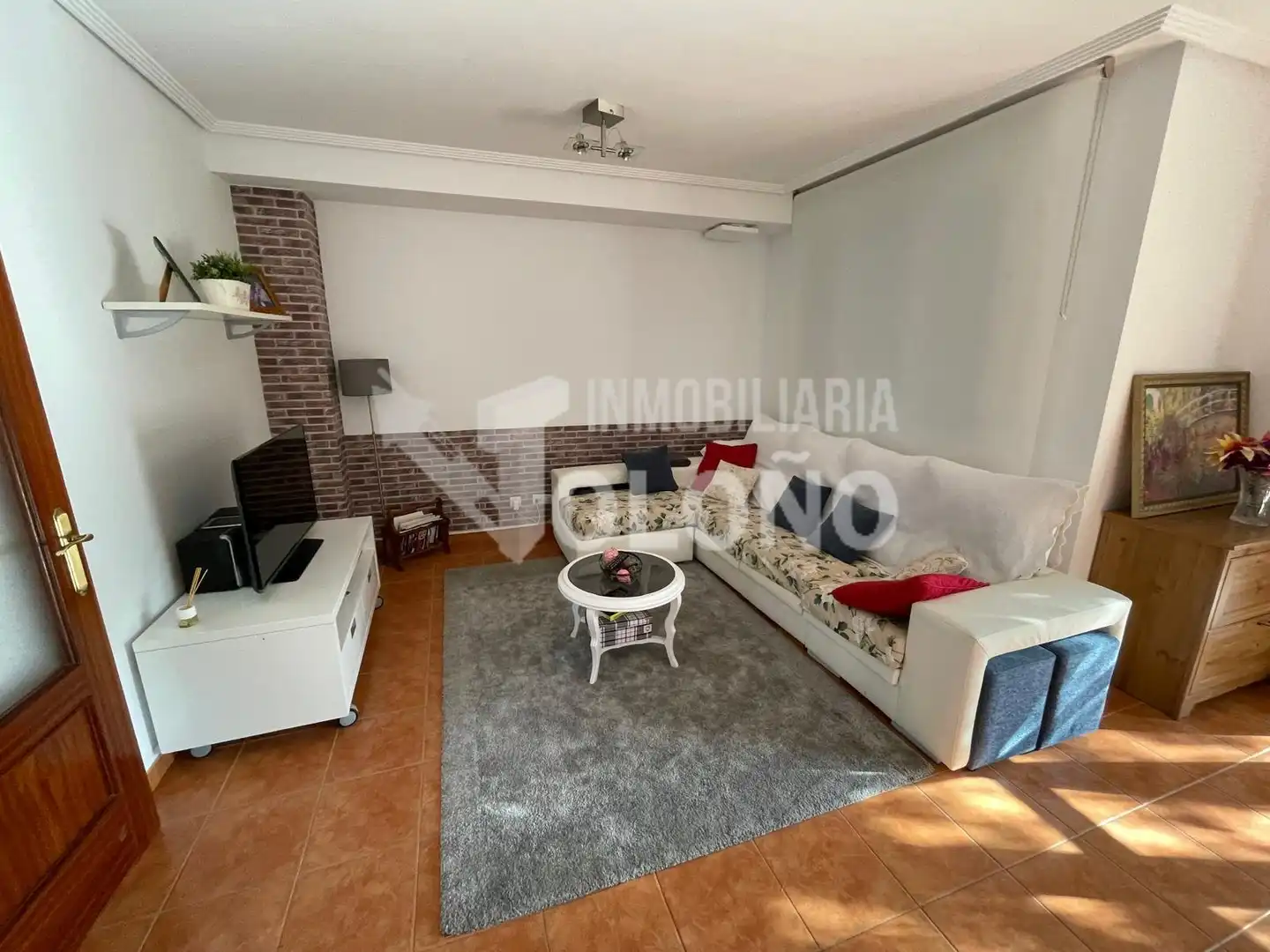 Sala de estar de Casa o chalet en venta en Anguciana con Calefacción, Jardín privado y Parquet