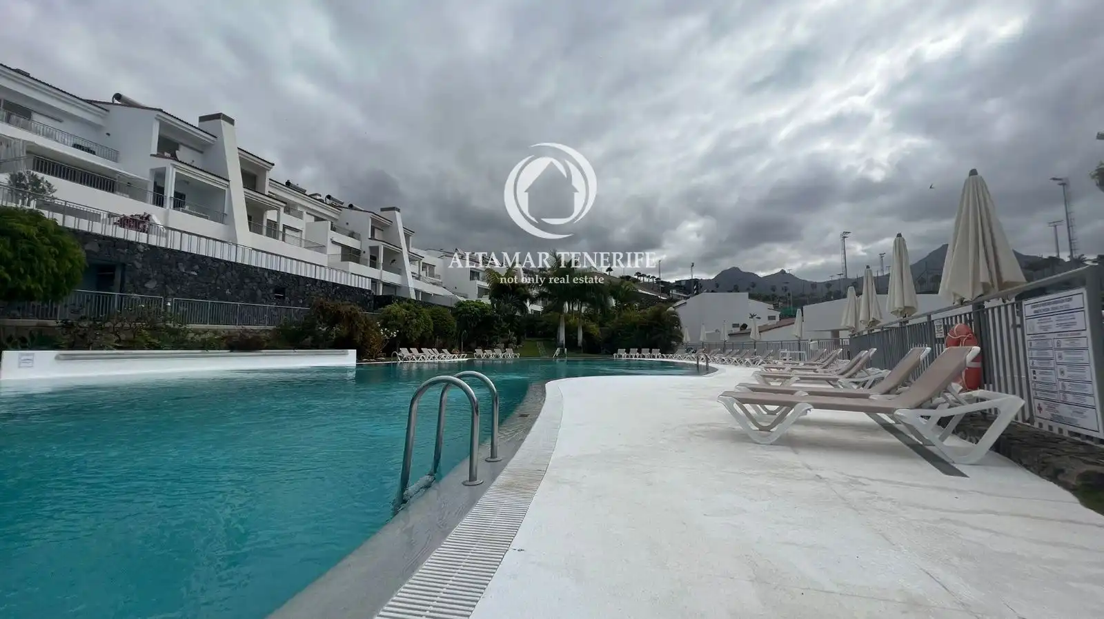 Apartamento con piscina en venta en Costa Adeje, imagen 43