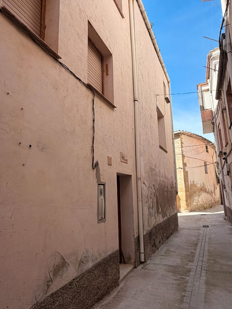 Vista exterior de Casa o chalet en venta en L'Espluga Calba con Calefacción, Amueblado y Balcón