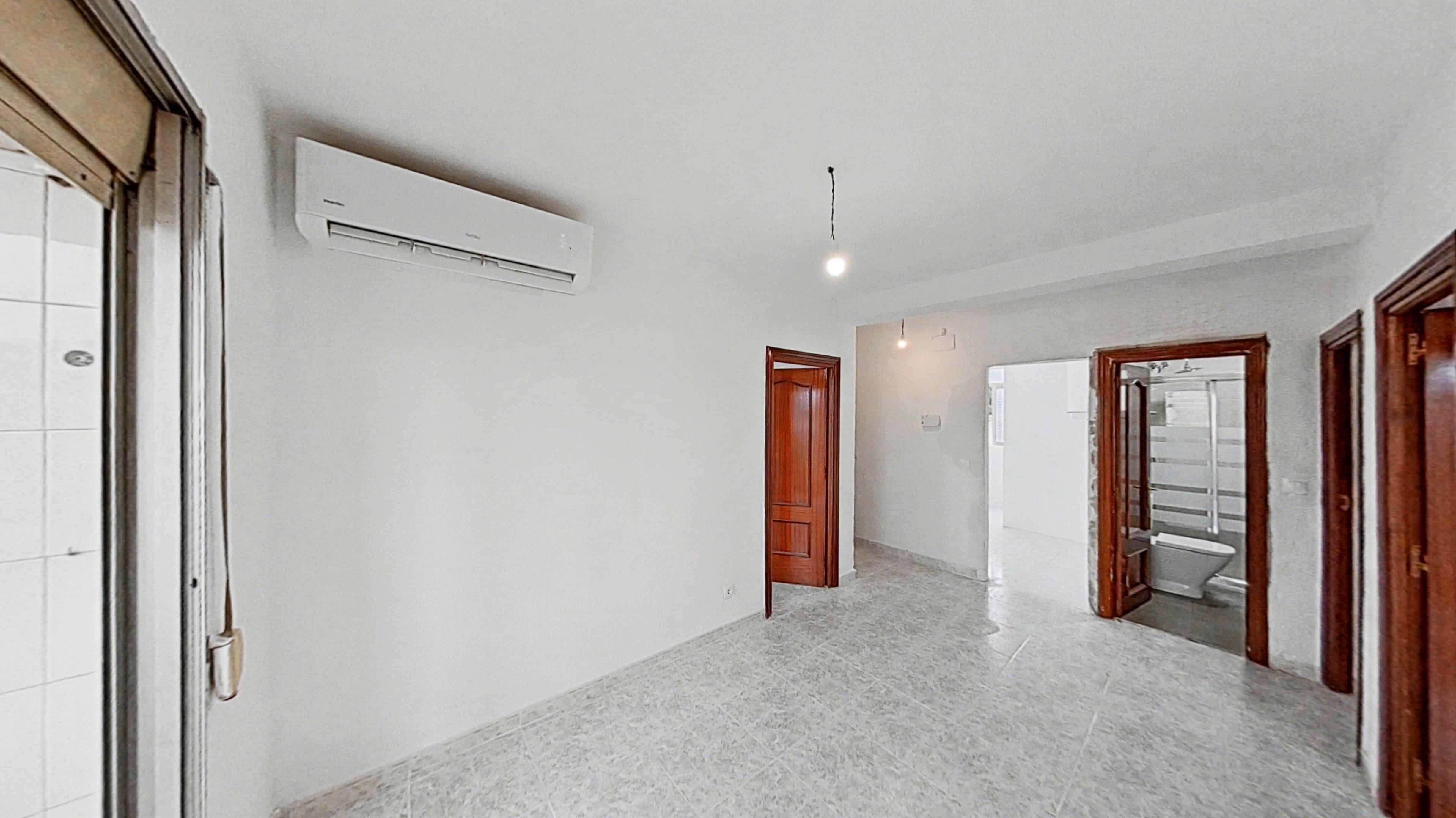 Flat to rent in  Madrid Capital  with Air Conditioner, Oven and Pets allowed