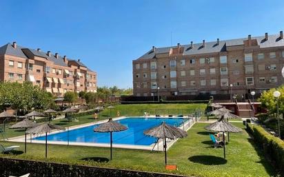 Exterior view of Flat to rent in Majadahonda  with Heating, Terrace and Oven