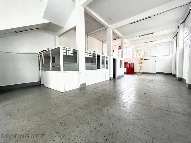 Local comercial en Venta en Redondela