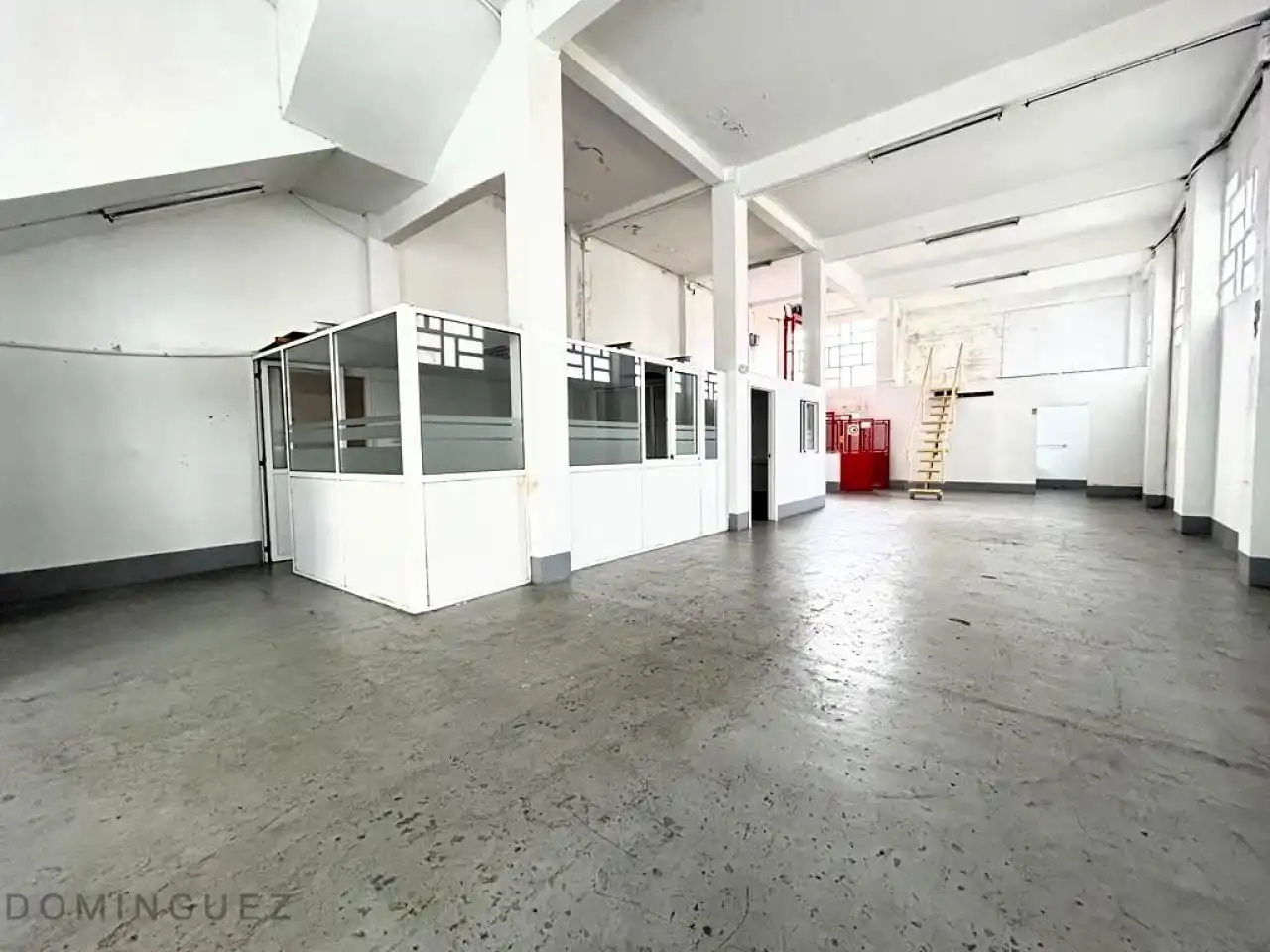 Local comercial en venda a Redondela