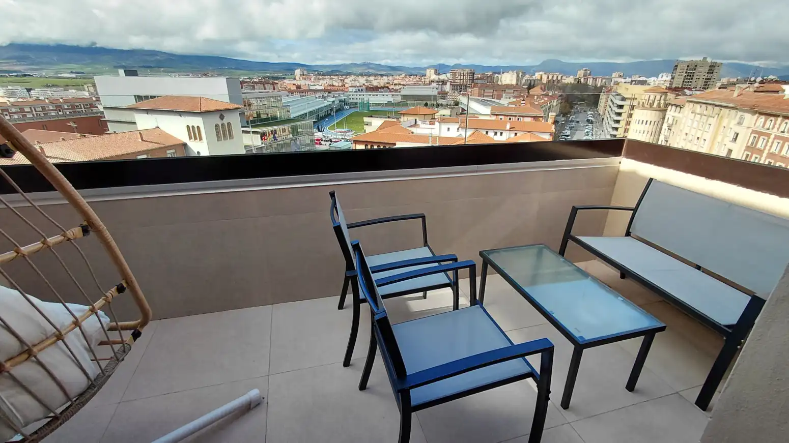Ático de alquiler en Pamplona-Iruña - Bergamín, 43, 2º Ensanche