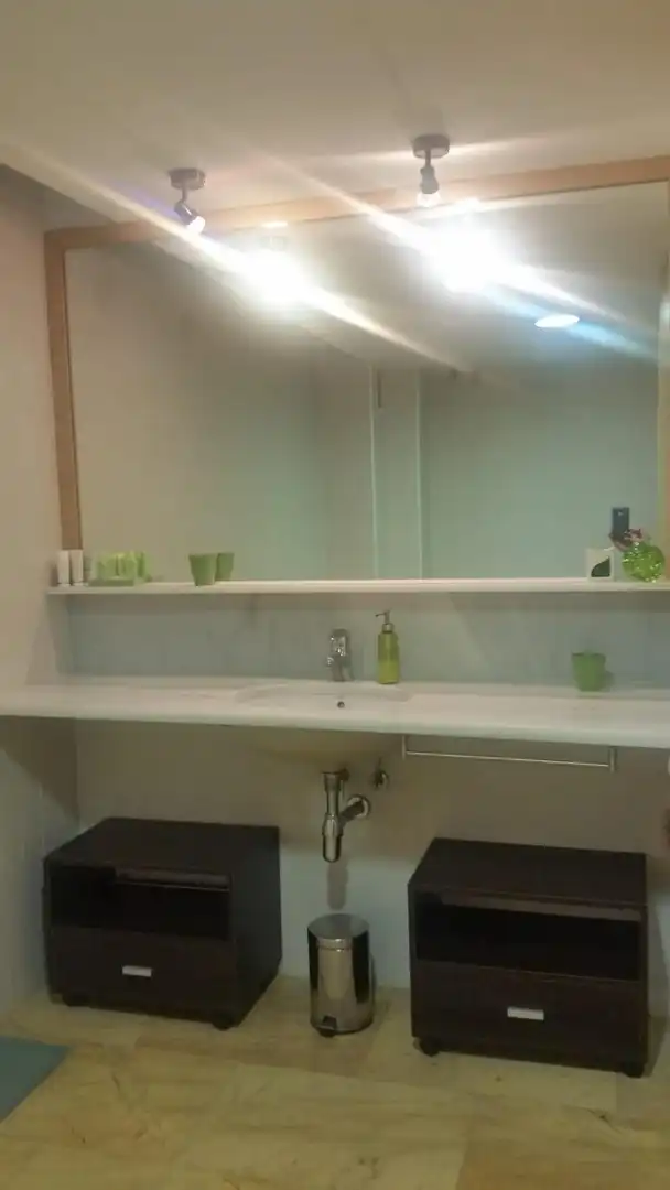 Baño de Casa o chalet de alquiler en Almería con Aire acondicionado, Jardín privado y Terraza