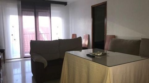 Gran piso próximo al centro de Pueblonuevo. Con una superficie de 100 m2. La vivienda consta de hall recibidor, 4 dormitorios, uno, imatge 5