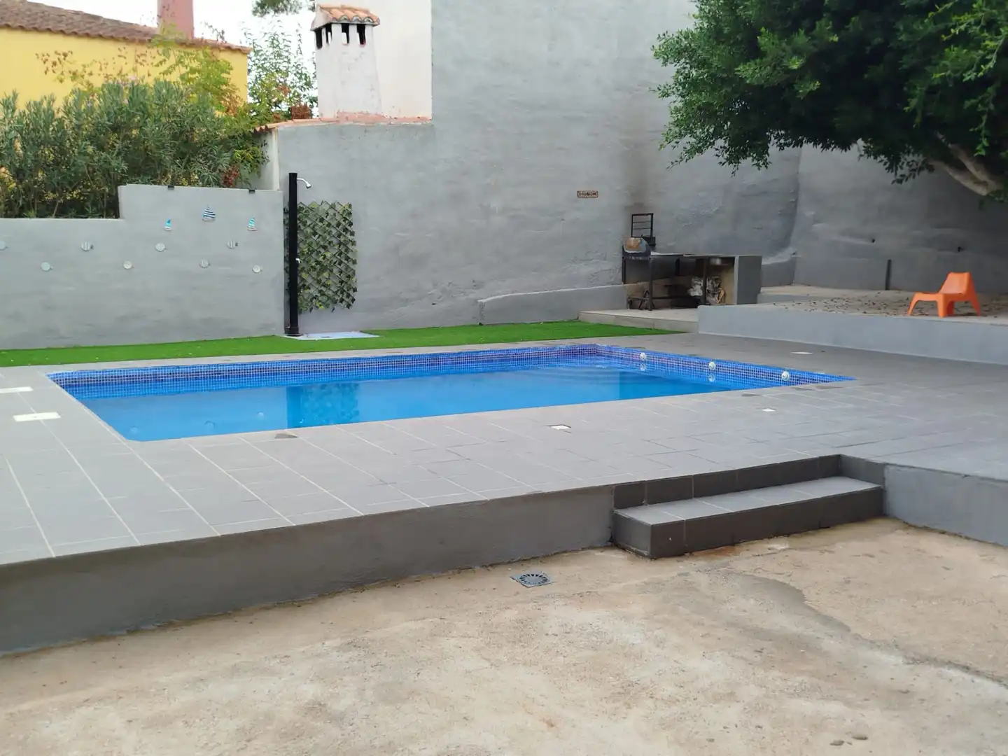 Piscina de Casa o chalet en venta en Montroi / Montroy con Aire acondicionado, Calefacción y Jardín privado