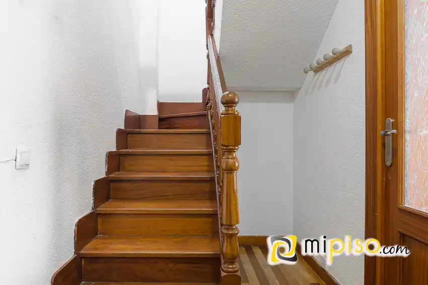 Piso en venta en Santoña con Terraza, Trastero y Balcón