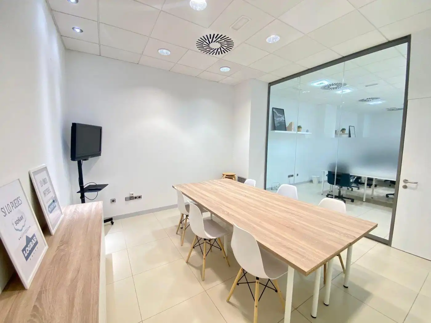Büro zur Miete in Museros